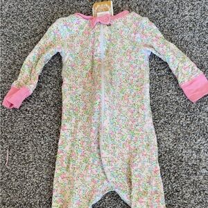 The Beaufort Bonnet Company Floral Kids Footie with Pink Trim